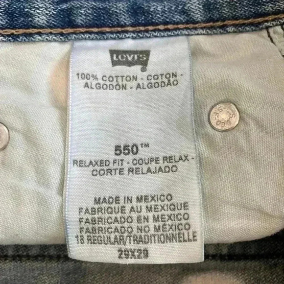 Levi’s relaxed fit 550 polka dot high rise shorts in size 29 - Picture 6 of 6